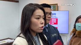 虹安又出國18001