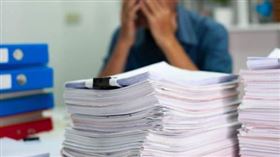  工作,打字,電腦,過勞（圖／示意圖／翻攝pixabay）