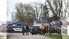 美國66歲女子酒駕衝撞兒童慶生派對，造成2死15傷悲劇。（圖／美聯社）