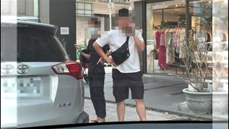 停車糾紛亮識別證施壓　他真的是警察