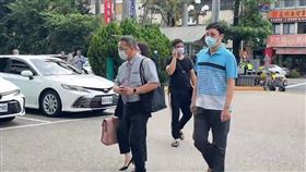 5億高中生，夏男，第6度穿藍色上衣，出庭(圖／翻攝畫面)