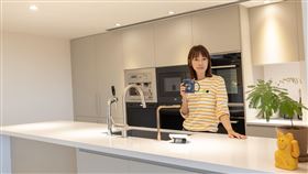 潘慧如在廚房（圖／球狀星團提供）