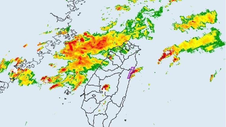 新／國家警報響了！2縣市大雷雨警戒