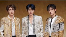 時代峰峻，TFBOYS、時代少年團、TF家族。（圖／翻攝自微博）