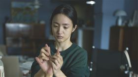 林依晨將長照者的煎熬詮釋的淋漓盡致。（圖／公視、MyVideo提供）