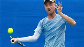 陽明高中侯醇謙成為隊史上首位打進全中運高男單決賽的選手。(圖／台北市政府教育局提供)