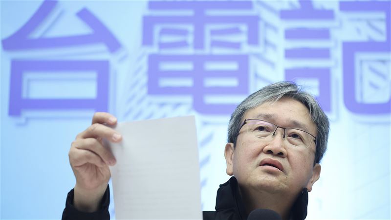 看王耀庭記者會鼻酸　吳思瑤轟他們欠道歉