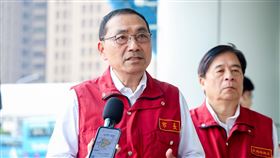 ▲侯友宜視察環狀線接駁情形（圖／新北市府提供）