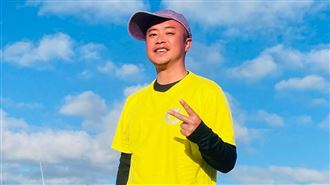 彈頭違法摸鯨魚挨轟還酸人！改口道歉了