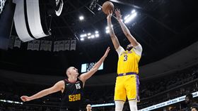 ▲戴維斯（Anthony Davis）轟32分卻沒有守住穆雷（Jamal Murray）的絕殺壓哨球。（圖／美聯社／達志影像）