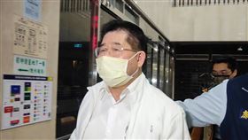 台智光負責人李慶煌350萬元交保台灣智慧光網負責人李慶煌（前）涉嫌行賄國民黨台北市議員陳重文施壓，台北地檢署14日指揮廉政署搜索、約談，經檢方漏夜複訊後，15日上午諭令李慶煌以新台幣350萬元交保。中央社記者謝幸恩攝  113年3月15日