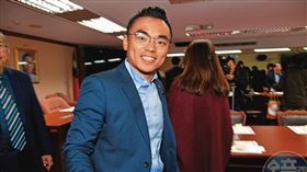 全台灣最高票的國民黨立委洪孟楷（圖）在去年底曾發文要求中華電信至立法院與二五電信協商，過程惹議。