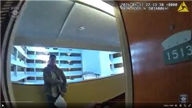 美國男子約女童開房間3P，開門看到警察急掏槍遭擊斃。（圖／翻攝自X）