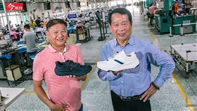 成立超過37年的來億集團，在運動休閒鞋產業早已打下一片江山。右為來億董事長鐘德禮，左為總經理林昌永。(圖／今周刊提供)