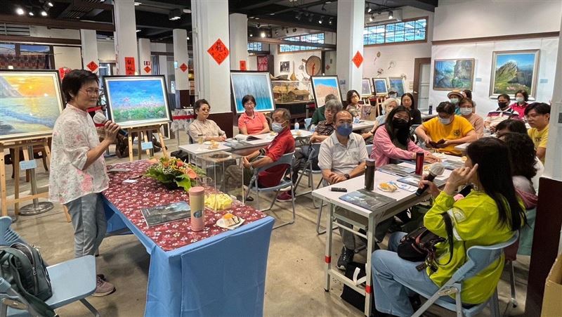 林秀霞油畫個展【千山萬水念故鄉】開幕