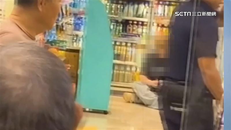 英籍男模竊超商零食　遭顧客抓包爆衝突
