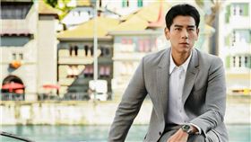 彭于晏出沒在桃園遛狗。（圖／翻攝自IG／彭于晏）