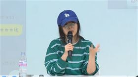 閔熙珍講到激動處不禁落淚。（圖／翻攝自YouTube）