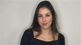 巴西23歲女子，喝罐頭湯，肉毒桿菌中毒，24小時內全身癱瘓，靠呼吸器維生(圖／翻攝自IG)