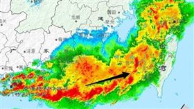 下午起「整片紅」一波暴雨來襲（圖／翻攝自觀氣象看天氣）