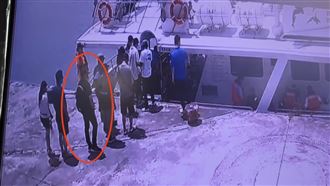 花蓮醫賞鯨失蹤疑落海　最後身影曝光了