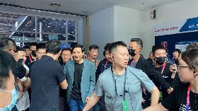 北京國際車展  小米董事長雷軍現身