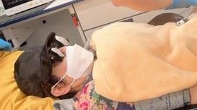 向太家中浴室摔斷腿！呼救半小時沒人發現　最新傷勢曝光。向太Tiffany小紅書