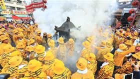 ▲每年北港迎媽祖亮點，虎爺吃跑。（圖／攝影師 小瑋風城）