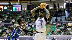 台啤雲豹球星「表弟」卡森斯客場首戰轟下25分。（圖／T1聯盟提供）