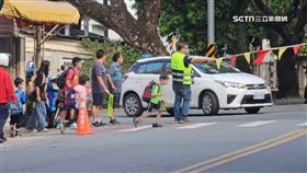 強震4棟樓封路拆除 警加派17人疏導3校交通