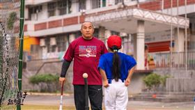 張泰山為一杯咖啡接通告（圖／海爾斯提供）