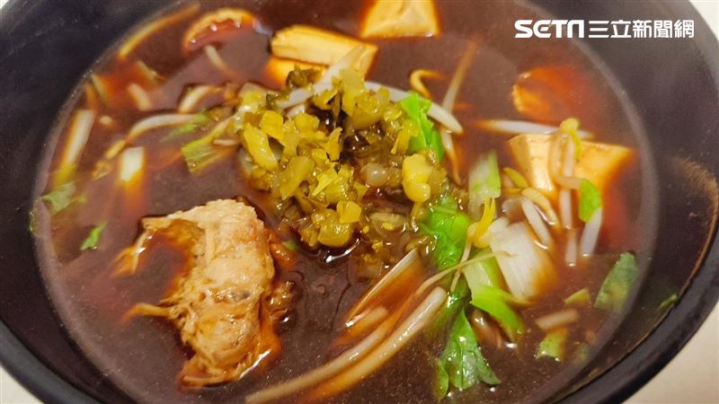 有神佛加持！陳鴻激推最好吃「牛肉麵」