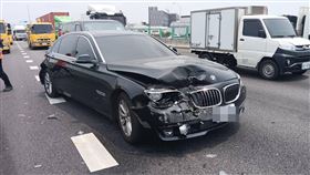 國道,BMW,自撞,連結車,內壢（圖／翻攝畫面）