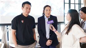 T1聯盟會長錢薇娟（中）接受媒體聯訪，再談兩聯盟合併議題。（圖／T1聯盟提供）