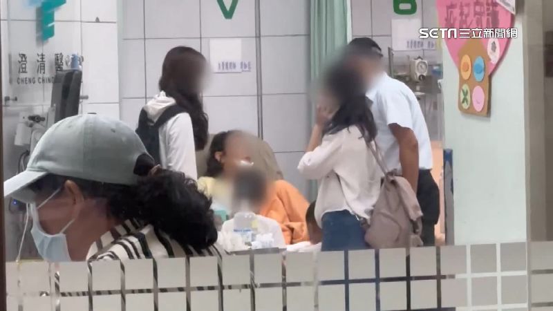 強風襲！裝置藝術砸騎士　台中嬤遭鐵片砸