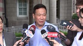 鍾小平赴監察院送資料盼彈劾柯文哲