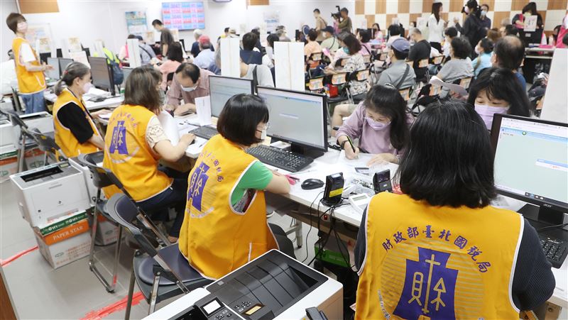 工程師報稅繳335萬　網倒推薪資全場嚇歪