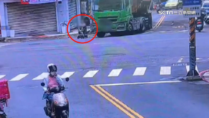 高雄砂石車內輪差奪命　電輔車阿嬤遭撞死