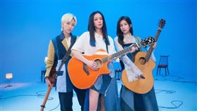 徐若瑄、美聲組合晨悠CHENYO（圖／索尼音樂提供）