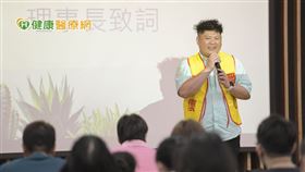 台灣省血友病關懷協會理事長謝明翰分享對血友病治療照護發展的期待。