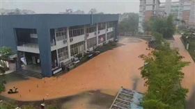 廣東4月爆雨（圖／翻攝自微博）