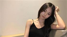 周子瑜遭到TWICE隊長背刺後曬出美照。（圖／翻攝自IG／周子瑜）