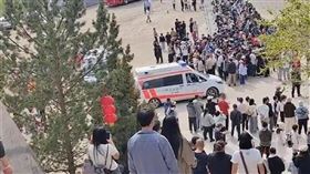 巨響以為是打雷！中國景區「突有巨石滾落」他當場被砸死、5傷者送醫（圖／翻攝自微博）