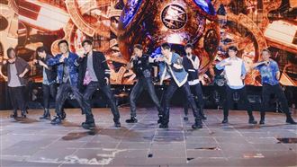 大咖男團突現身　五月天嗨跳爆紅16蹲