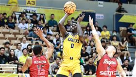 ▲T1季後賽，中信特攻阿巴西上半場攻下7分。（圖／記者劉彥池攝影）