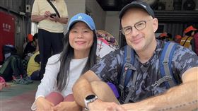 吳鳳和台灣人妻子Rynne。（圖／翻攝吳鳳臉書）