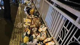 ▲許多中國網友叫外送要悼念胖貓，卻被發現許多店送空餐盒。（圖／翻攝自矢板明夫臉書）

