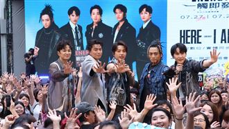 Energy擠爆盛況重現！狂簽到凌晨3點結束