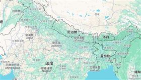 新版尼泊爾地圖納入與印度存有爭議的卡拉攀尼（Kalapani）、林匹雅-杜拉（Limpia-Dhuraa）和李普勒克（Lipulekh）；這3片區域的面積約335平方公里，現由印度實際控制，劃入北阿坎德省（Uttarakhand）管轄。▲尼泊爾宣布發行新版百元紙鈔，紙鈔上的新版尼泊爾地圖納入與印度之間的爭議領土，恐再引發兩國的摩擦。（示意圖／翻攝自google maps）

