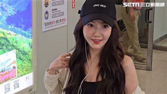 金秘書為一個男孩來台！機場突秀香肩辣翻